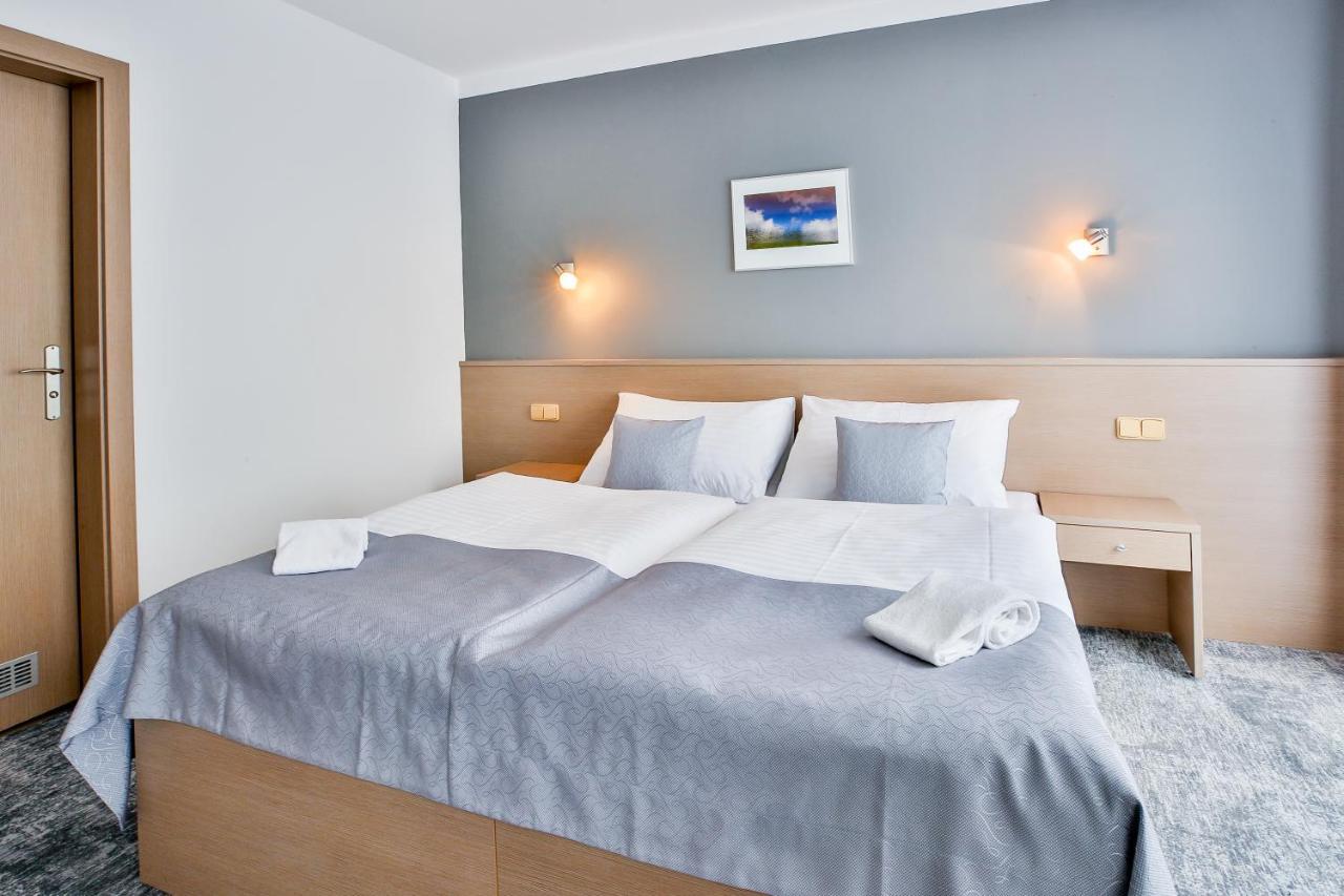 Lh Parkhotel Hluboka Nad Vltavou Congress & Wellness Экстерьер фото